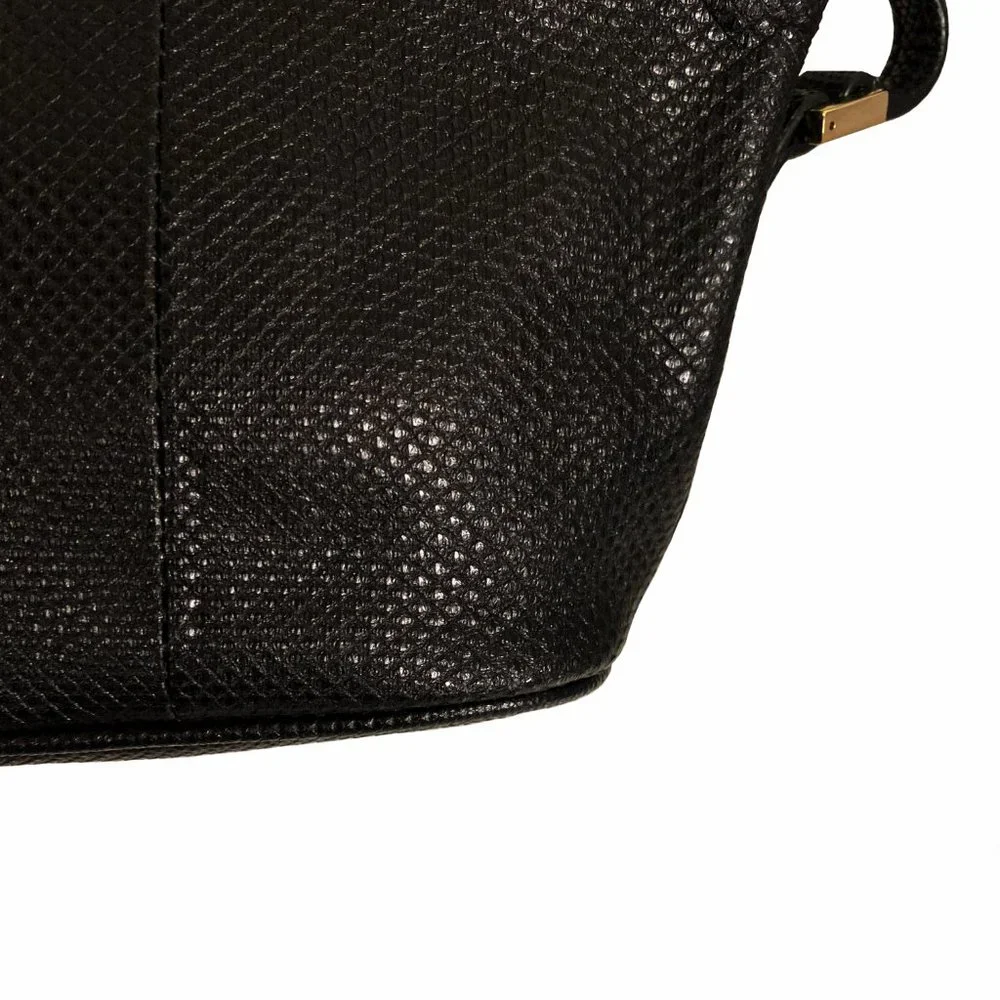 Gucci Snake Embossed Black Leather Pouchette - Picture 8 of 9